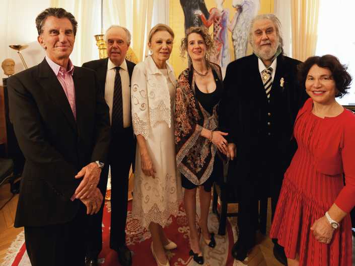 Jack Lang, Frederic Mitterand, HH Empress Farah Pahlavi, Laura, Vangelis and Monique Lang